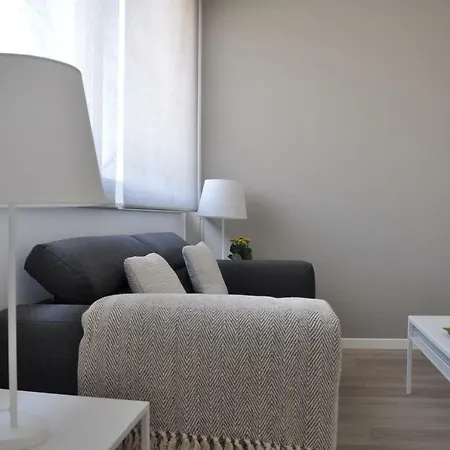 Nicola's Apartamento *